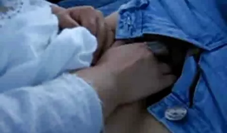 Tyttö seksikäs pudota alas seksifilmejä miehensä kanssa,