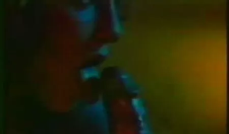 Amatööri makuuhuoneessa karvainen pillu porno
