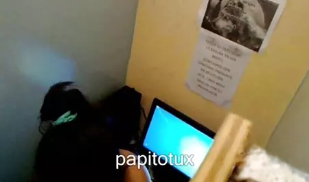 Lukitse oppilas huoneeseen ja järjestä teinityttöjen ilmaiset masturbointi videot amatööri.