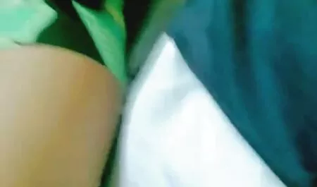 Tyttö squirts pillu sex video kanssa Mälli