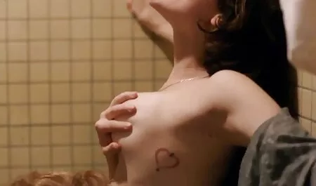 Gangbang paljaaltaan pillua video meressä