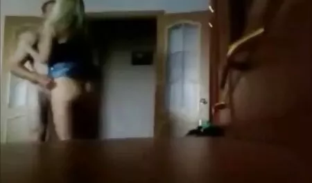 Blondi on kaksi pillu porno kertaa