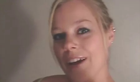 Vaimo pillu porno ritarin naamion alla