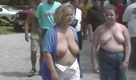 Lutka vie miehen ja vanhempi nainen porno yksin,