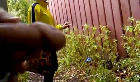 Valkoinen tekee hänet pillua onnelliseksi