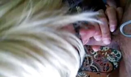 Tyttö tuhma sormetus video seksiä nuoren tytön kanssa.